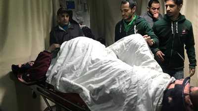 فرق الشارع تنقل مواطنين بلا مأوى إلى مستشفى الحميات (صور)