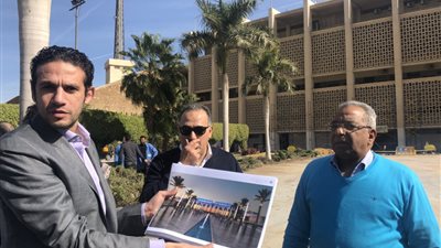 وفد من “كاف” في ستاد القاهرة لمتابعة تطوير الملعب قبل أمم إفريقيا (صور)