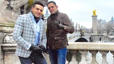 بالصور..محمد نور ينتهي من فيديو كليب “وش السعد” (صور)