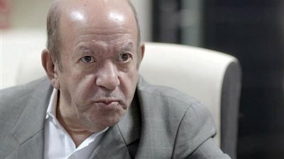 لطفى لبيب: لم أعلن اعتزالي ومرتبط بأعمال فنية حتى منتصف العام