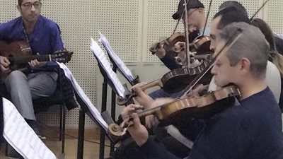 بروفات مكثفة لـ”وحيد ممدوح” بسبب عيد الحب