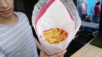 هدايا عيد الحب 2019.. بوكيه أكل وملابس داخلية بتنور (صور)