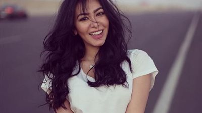 ميريهان حسين تتقدم ببلاغ ضد محامى قضية الفيديوهات الجنسية