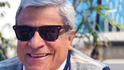 عاجل.. وصول جثمان الإعلامي خالد توحيد لمسجد مصطفى محمود (فيديو)