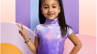 ابنة كيم كاردشيان تسير على خطى والدتها (صور)