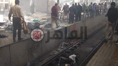 رئيس الوزراء يتابع مع وزير النقل آخر التطورات داخل محطة مصر