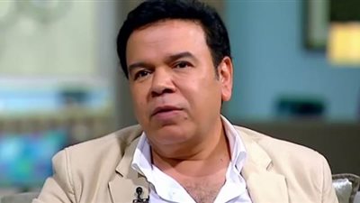 خالد عجاج ينعي ضحايا حادث محطة مصر في “سيرة واتفتحت”