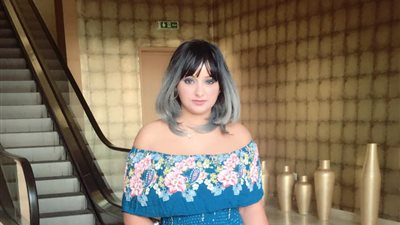 دينا أنور تحذف بوست السخرية من ضحايا حادث محطة مصر