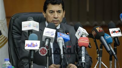 الشباب والرياضة: مصنع “النجيل الصناعي” سيغطي احتياجات السوق.. ويوفر فائض للتصدير