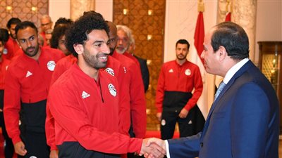 أبو ريدة يدعو الرئيس السيسي لحضور افتتاح بطولة الأمم الإفريقية
