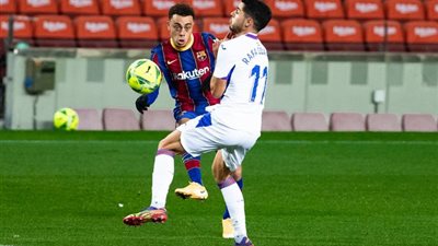 التعادل السلبي يحسم الشوط الأول من مواجهة برشلونة وإيبار
