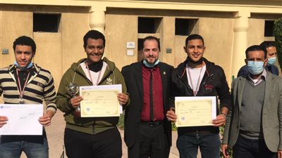 انتهاء فاعليات بطولة الشطرنج بأكاديمية طيبة (صور)