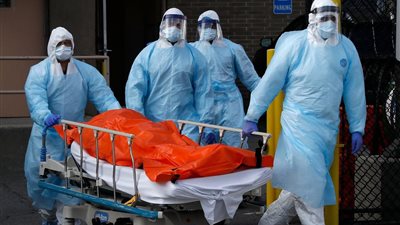 إيطاليا تسجل أكثر من 23 ألف إصابة و555 حالة وفاة جديدة