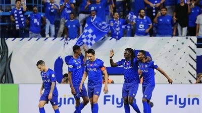 بعد مرور 30 دقيقة.. الهلال يبحث عن التعادل أمام الشباب بالدوري السعودي