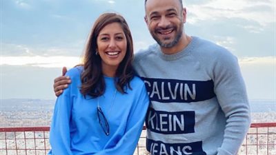 محمد عطية يحتفل مع خطيبته ميرنا الهلباوي: 