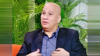 استشاري طب نفسي: استكمال الدراسة عن بُعد قرار موفق و يصب في الصالح العام