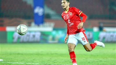 محمد شريف يقود هجوم الأهلي أمام وادي دجلة بالدوري الممتاز