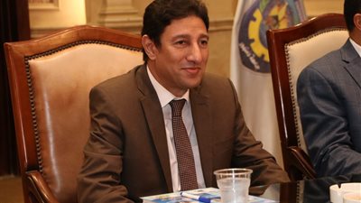 لتفعيل قرارات دعم الأعضاء.. نقيب البيطريين يرأس اجتماع لجنة أزمة كورونا بـ