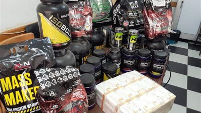 ضبط أدوية مهربة ومنتهية الصلاحية بدمياط (صور)