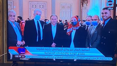 أسامة كمال: 