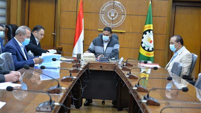 محافظ الدقهلية: إمداد المستشفيات بـ85 طن أكسجين يوميا لمواجهة فيروس كورونا (صور)