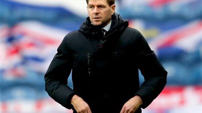 ستيفن جيرارد.. مصباح علاء الدين لرينجرز وقاهر هيمنة سيلتك على كرة أسكتلندا 