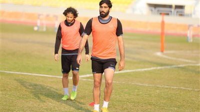 علي ماهر يضم محمد الصالح لمعسكر المصري في برج العرب 