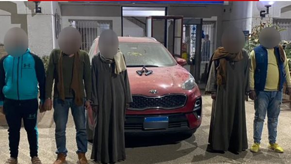 المتهمين بخطف طفل