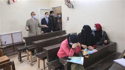 محافظ كفر الشيخ يقود حملة ويغلق 10 مراكز دروس خصوصية (صور) 