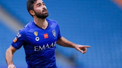 الهلال السعودي يستقر على رحيل عمر خربين