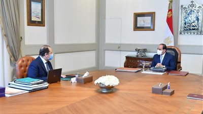 الرئاسة: السيسي يجتمع برئيس المخابرات العامة ويوجه بأعلى درجات التنسيق لصون أمن وسلامة الوطن