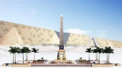 مصر تنتهي من إقامة أول مسلة معلقة في العالم