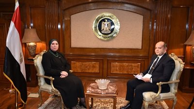 نيفين جامع: لجنة حكومية لمتابعة مشاكل المصنعين والمستثمرين (فيديو)