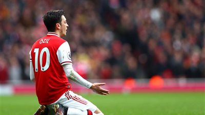 أوزيل يوافق على الانضمام لصفوف فناربخشة التركي 