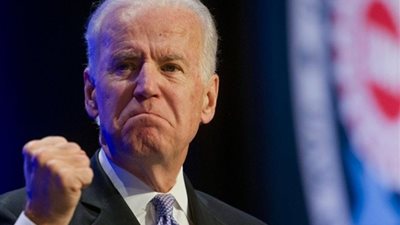 بايدن: يجب اتخاذ إجراءات سريعة لمساعدة الاقتصاد الأمريكي على التعافي من آثار جائحة كورونا