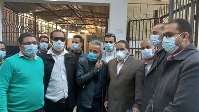 وكيل صحة قنا: حميات نجع حمادي يضم شبكة غازات بسعة 6 آلاف لتر و65 أسطوانة أكسجين