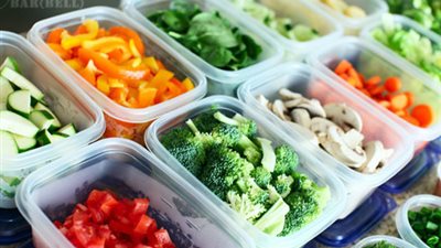 من بينها الزيتون والخيار.. أطعمة يجب توافرها في منزلك كل يوم