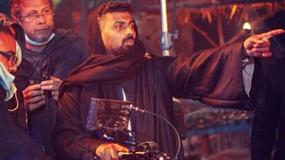 المخرج محمد سامي دوبلير أمير كرارة لحين عودته من العزل (خاص)