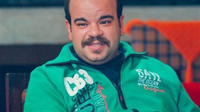 الفنان محمد عبد الرحمن ينعي وفاة عمته