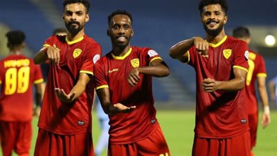 القادسية يصدم الهلال ويتخذ قرارًا صارمًا بشأن 