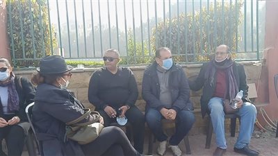 أشرف زكي وأيمن عزب ومنير مكرم وفتوح أحمد على رأس مشيعي جنازة هادي الجيار (صور)