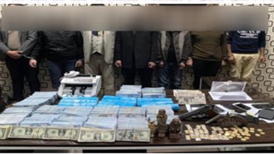 نصابين لكن أغبياء.. سقوط عصابة الآثار المزورة بالجيزة