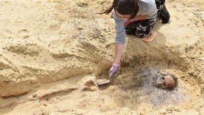 أمن الجيزة يكثف جهوده لضبط المتهمين بقتل شخصين ودفنهما بصحراء أطفيح