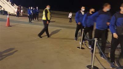 المنتخب الروسي يبدأ أولى تدريباته بملاعب الصالة المغطاة بستاد برج العرب