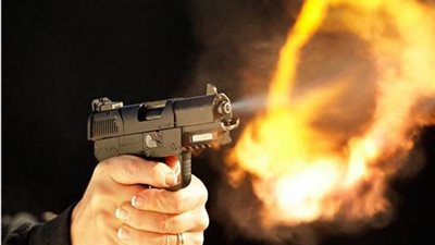 إصابة سيدتين في اشتباكات مسلحة بين عائلتين بقنا