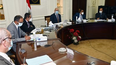 وزير الإسكان يترأس أول اجتماع لتنفيذ المبادرة الرئاسية 