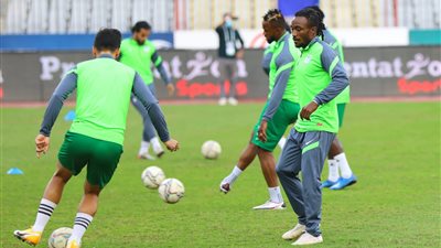 علي ماهر يطالب لاعبي المصري بغلق صفحة الزمالك والاستعداد لمواجهة دجلة