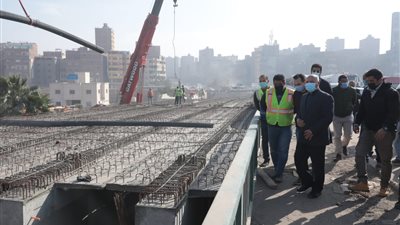وزير النقل يتابع تنفيذ أعمال تطوير وصيانة الطريق الدائري