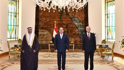 السيسي يستقبل رئيس البرلمان العربي.. ويؤكد وضع خطوط لصون محددات الأمن القومي
