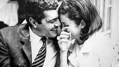 سبب انفصال عمر الشريف عن فاتن حمامة.. المؤرخ الفني محمد شوقي يُجيب